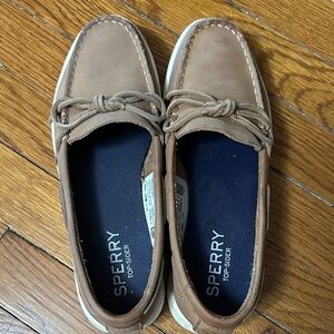 Sperry Tan Leather Boat Shoes